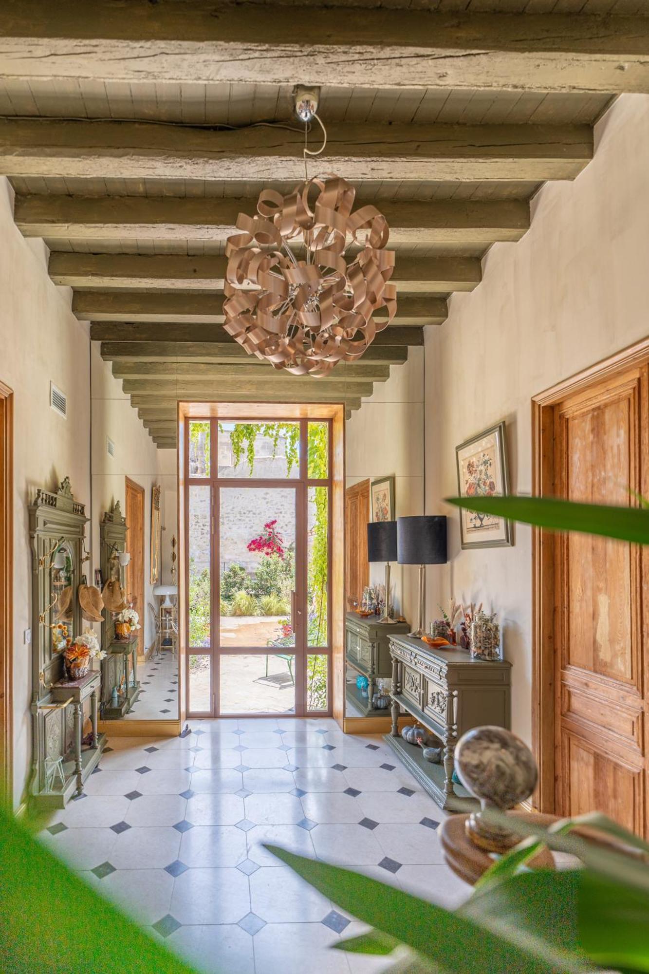 Le Jardin Des Cordeliers Bed & Breakfast Tarascon Exterior photo